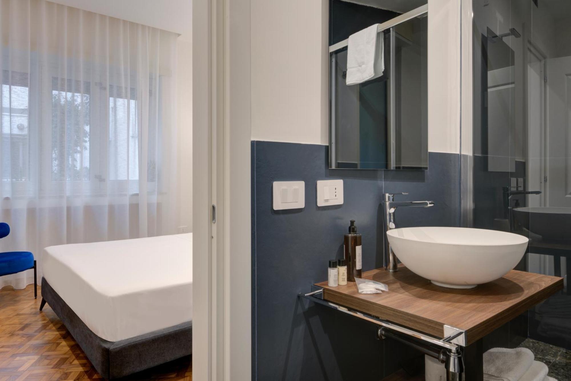 Well Suites - Piazza Dei Martiri Napoli Eksteriør bilde