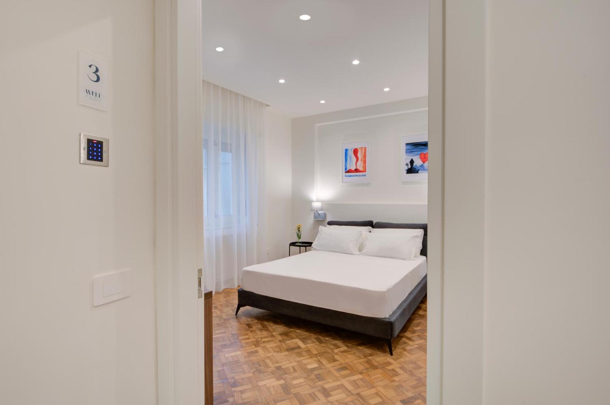 Well Suites - Piazza Dei Martiri Napoli Eksteriør bilde