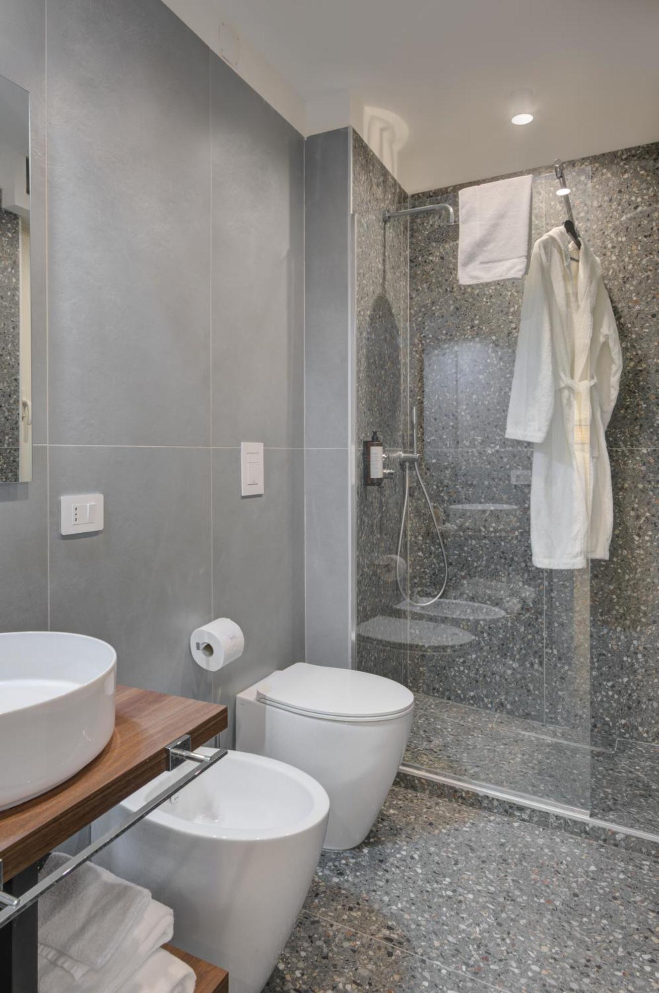Well Suites - Piazza Dei Martiri Napoli Eksteriør bilde