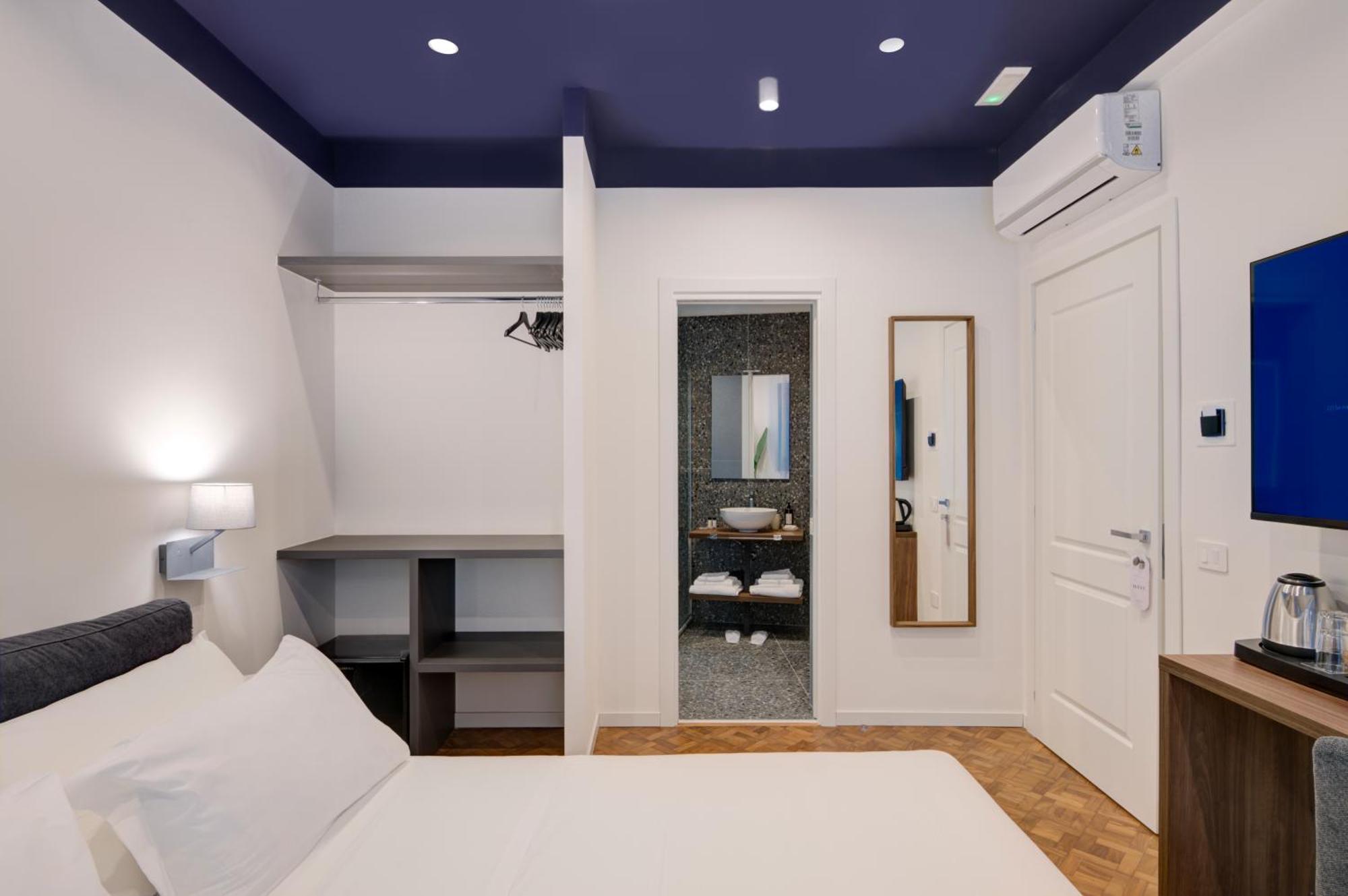 Well Suites - Piazza Dei Martiri Napoli Eksteriør bilde