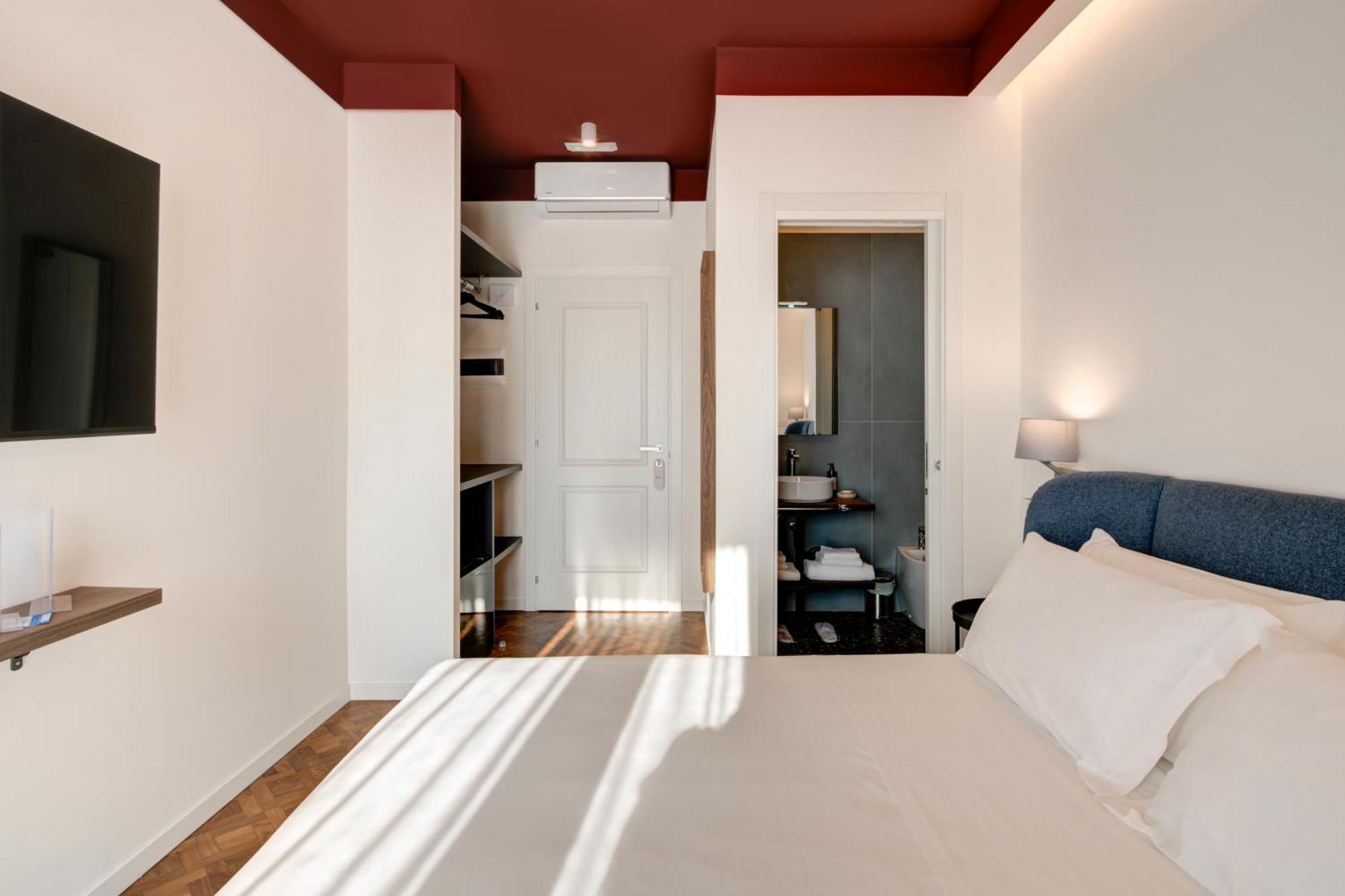 Well Suites - Piazza Dei Martiri Napoli Eksteriør bilde